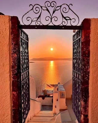 Слика на Санторини 3НП - Велигден